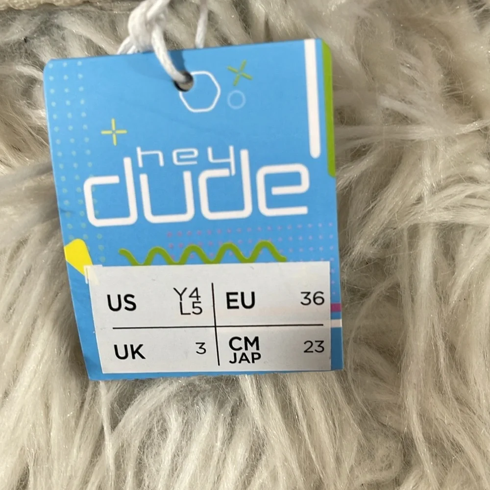 Hey Dude Colorful Hearts Girl’s Wendy Toddler Slip On – White Leopard Size 4 NEW - Picture 12 of 14